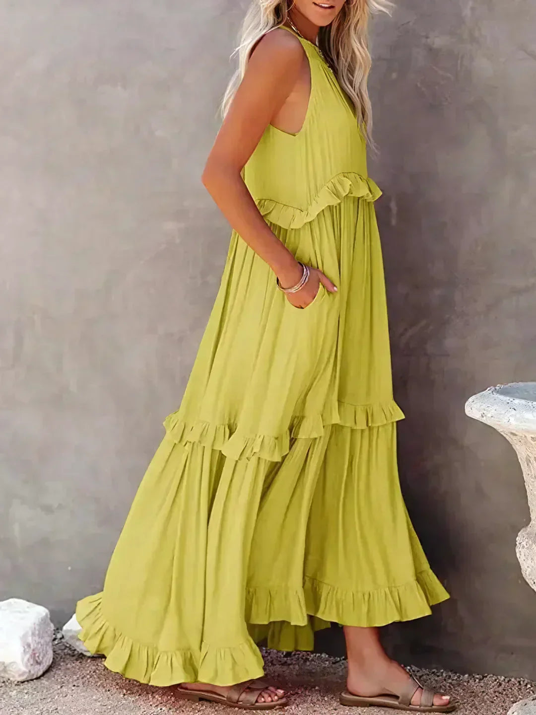 Meara™ | Elegant Halter Ruffle Maxi Dress